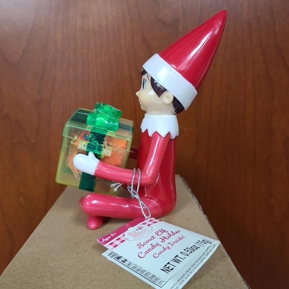 2015 Elf On The Shelf Candy Holder Elf with Lucite Gift Box Christmas Ornament - Picture 4 of 6
